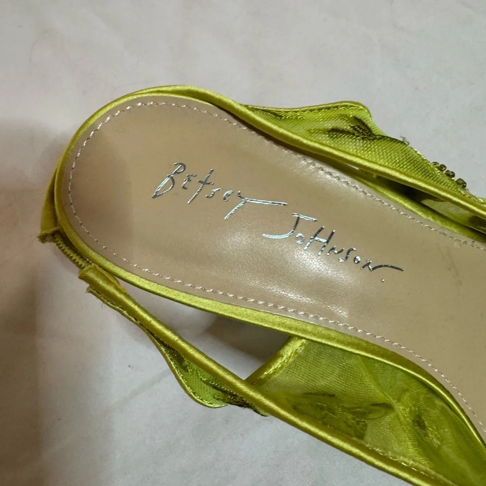 Betsey Johnson Lime Green Embroidered Slingback Pumps - Picture 3 of 5